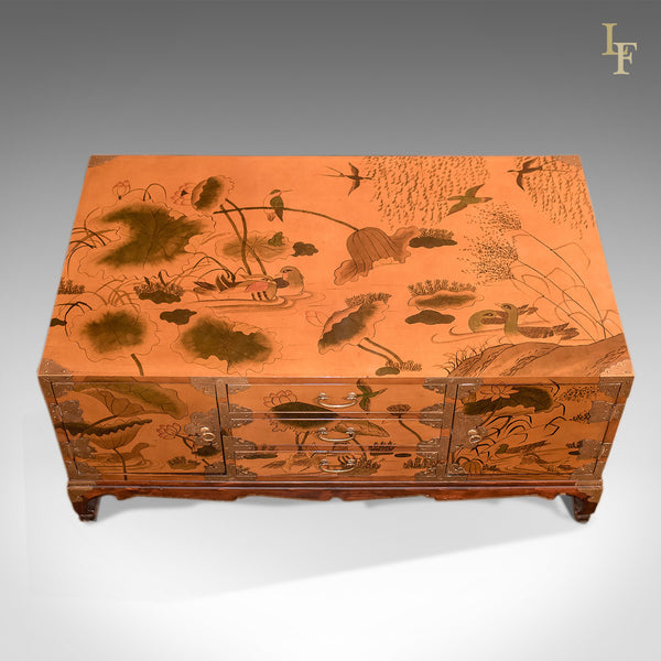 Lacquered Low Table in Japanese Taste, 20th Century - London Fine Antiques