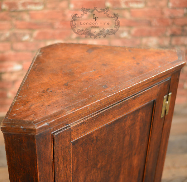 Georgian Corner Cabinet - London Fine Antiques